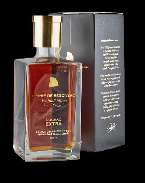 Pierre de Segonzac Extra Irès Vieille Réserve 40 % 0,7 L (karton)