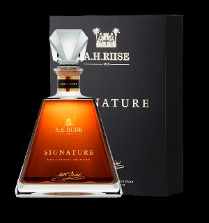 A. H. Riise Signature 43.9% 0.7L (dárkové balení kazeta)
